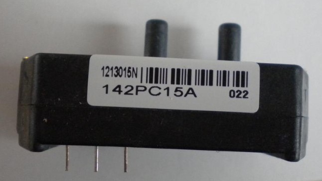 142PC15A 0 psi to 15 psi Absolute Pressure Plates Are Equipped With Pressure Sensors