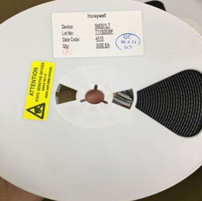 SL353LT Omnipolar Hall Sensor Digital , Micropower Hall Magnetic Sensor Small And Versatile